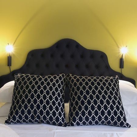 Boutique Hotel Valezieux โรเชอร์กอร์บง ภายนอก รูปภาพ