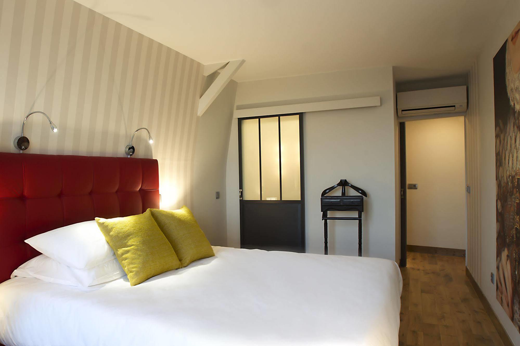 Boutique Hotel Valezieux โรเชอร์กอร์บง ภายนอก รูปภาพ