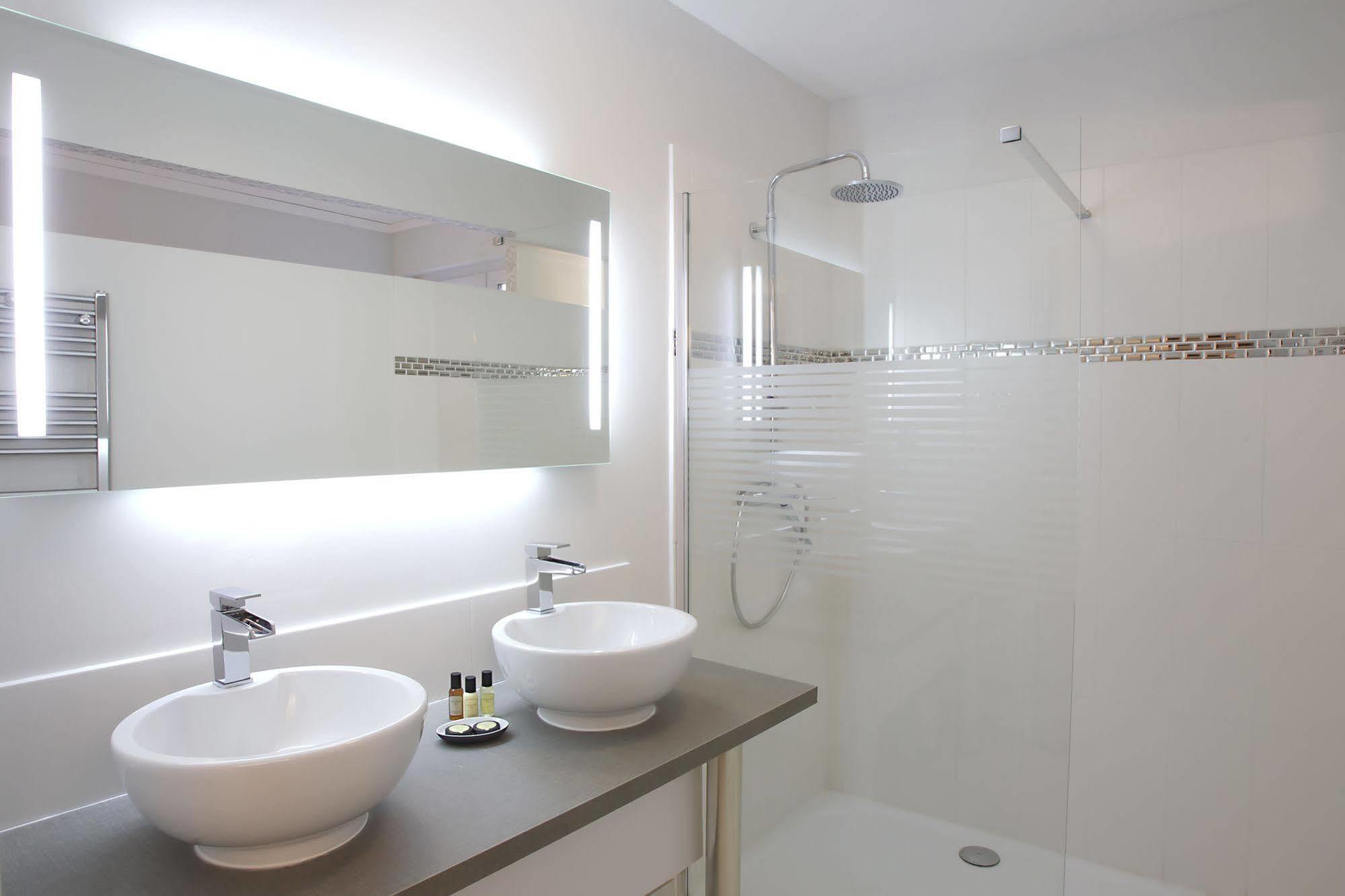 Boutique Hotel Valezieux โรเชอร์กอร์บง ภายนอก รูปภาพ