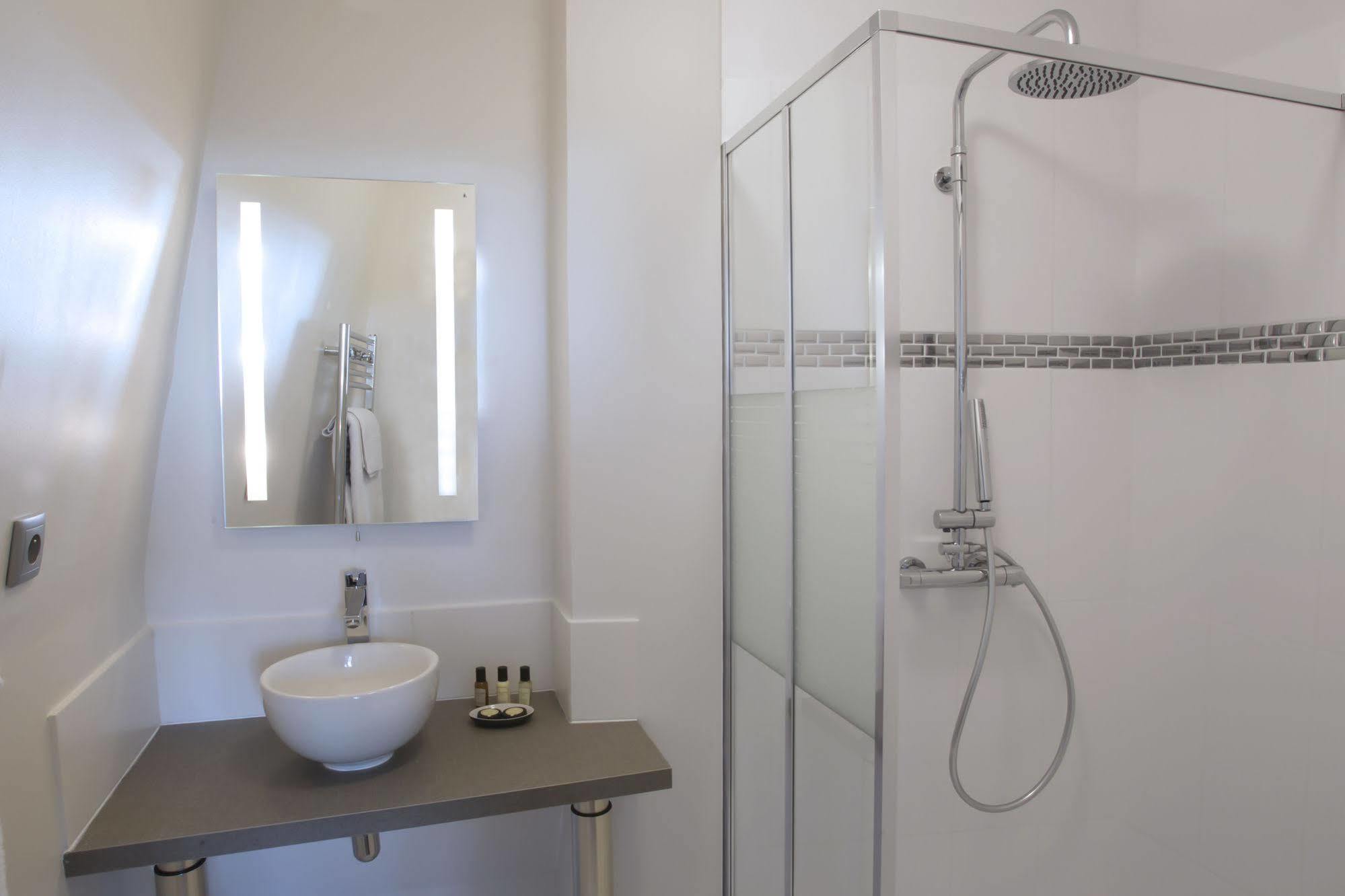 Boutique Hotel Valezieux โรเชอร์กอร์บง ภายนอก รูปภาพ